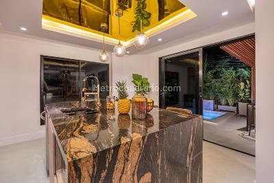 Casa de 5 alcobas en venta en El Poblado, Medellín, 380 m² · foto 5 de 20
