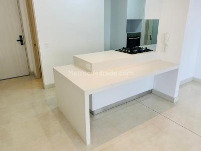 Apartamento en venta en El Poblado, Medellín · foto 3 de 15