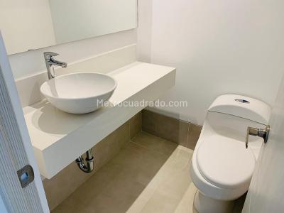 Apartamento en venta en El Poblado, Medellín · foto 9 de 15