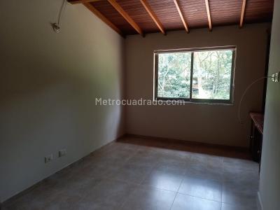 Casa de 3 alcobas en venta en La Frontera, Medellín, 167 m² · foto 17 de 20
