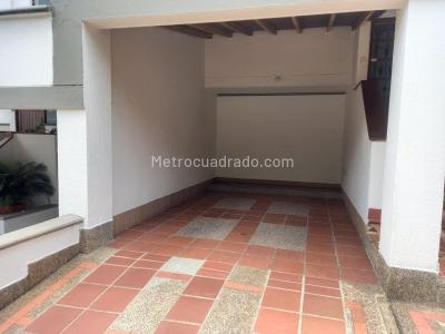Casa de 3 alcobas en venta en La Frontera, Medellín, 167 m² · foto 3 de 20