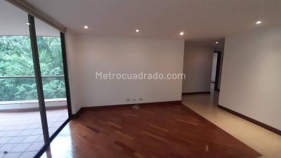 Apartamento de 3 alcobas en venta en El Poblado, Medellín, 157 m² · foto 9 de 20