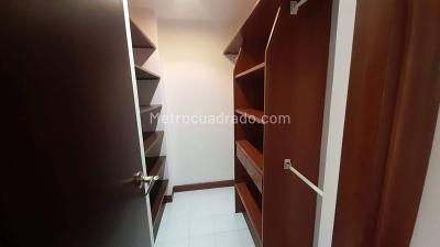 Apartamento de 3 alcobas en venta en El Poblado, Medellín, 157 m² · foto 11 de 20