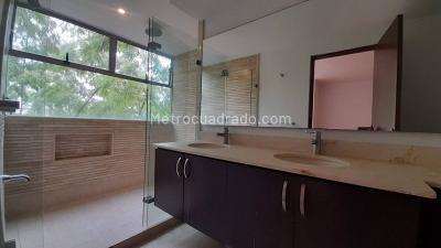 Apartamento de 3 alcobas en venta en El Poblado, Medellín, 157 m² · foto 13 de 20
