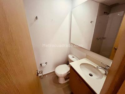 Apartamento de 3 alcobas en venta en Loma De San Jose, Sabaneta, 80 m² · foto 17 de 19