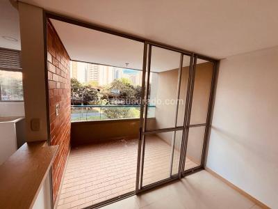 Apartamento de 3 alcobas en venta en Loma De San Jose, Sabaneta, 80 m² · foto 4 de 19