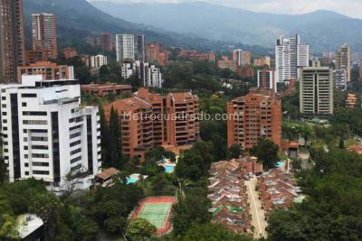 Apartamento en venta en El Poblado, Medellín · foto 10 de 16