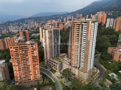 Apartamento en venta en El Poblado, Medellín · foto 11 de 16