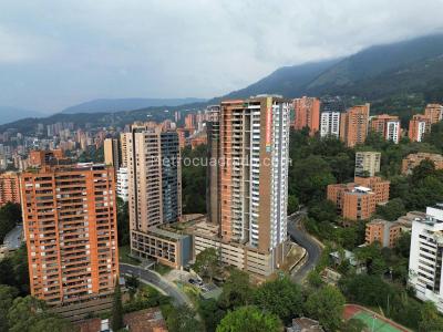 Apartamento en venta en El Poblado, Medellín · foto 12 de 16