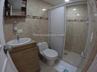 Casa de 5 alcobas en venta en Calasanz, Medellín, 213 m² · foto 16 de 20