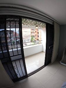 Casa de 5 alcobas en venta en Calasanz, Medellín, 213 m² · foto 4 de 20