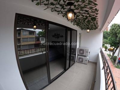 Casa de 5 alcobas en venta en Calasanz, Medellín, 213 m² · foto 5 de 20