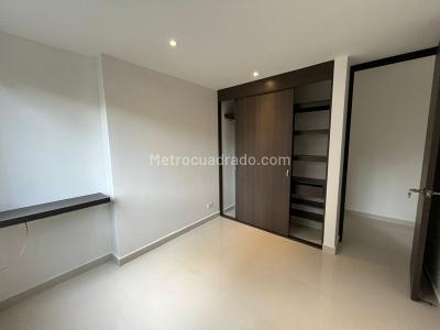 Apartamento de 3 alcobas en venta en Loma De San Jose, Sabaneta, 86 m² · foto 12 de 16