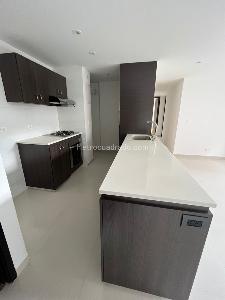 Apartamento de 3 alcobas en venta en Loma De San Jose, Sabaneta, 86 m² · foto 2 de 16