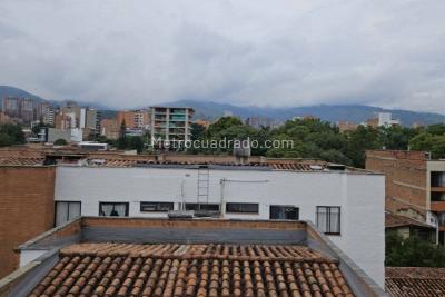 Apartamento de 4 alcobas en venta en Laureles, Medellín, 137 m² · foto 7 de 7