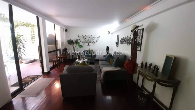 4BR Apartment in Poblado (250 m²) - 5