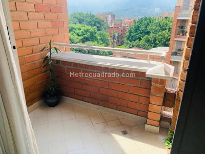 Apartamento en venta en Laureles, Medellín · foto 2 de 20