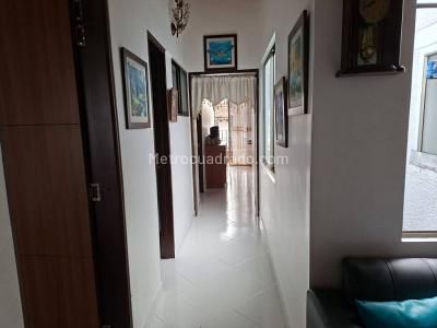 Casa en venta en Itagui, Itagüí · foto 3 de 10