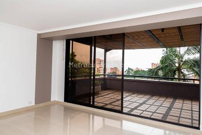 Apartamento de 3 alcobas en venta en Medellin, Medellín, 278 m² · foto 13 de 20