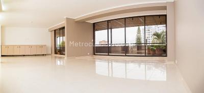 Apartamento de 3 alcobas en venta en Medellin, Medellín, 278 m² · foto 15 de 20