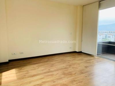 Apartamento de 3 alcobas en arriendo en El Poblado, Medellín, 130 m² · foto 7 de 19