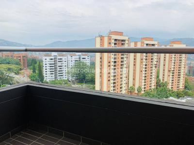 Apartamento de 3 alcobas en arriendo en El Poblado, Medellín, 130 m² · foto 17 de 19