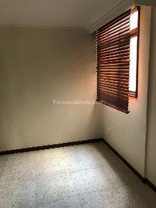 Apartamento en venta en Suramericana, Medellín · foto 8 de 20