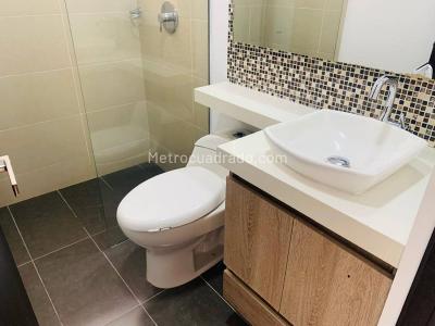 Casa de 3 alcobas en venta en San Lucas, Medellín, 168 m² · foto 10 de 20
