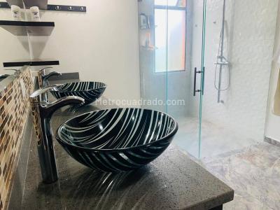 Casa de 3 alcobas en venta en San Lucas, Medellín, 168 m² · foto 12 de 20