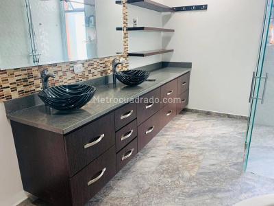 Casa de 3 alcobas en venta en San Lucas, Medellín, 168 m² · foto 17 de 20