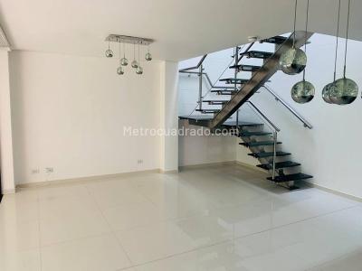 Casa de 3 alcobas en venta en San Lucas, Medellín, 168 m² · foto 4 de 20