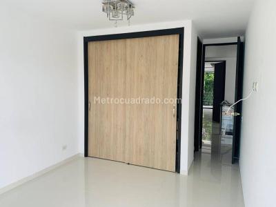 Casa de 3 alcobas en venta en San Lucas, Medellín, 168 m² · foto 6 de 20