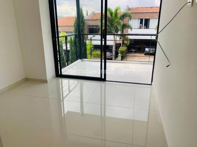 Casa de 3 alcobas en venta en San Lucas, Medellín, 168 m² · foto 8 de 20