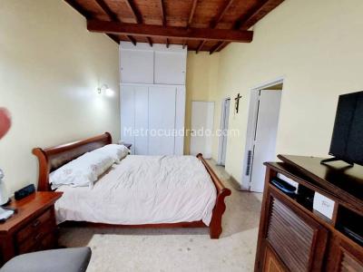 Casa de 4 alcobas en venta en El Poblado, Medellín, 220 m² · foto 11 de 20