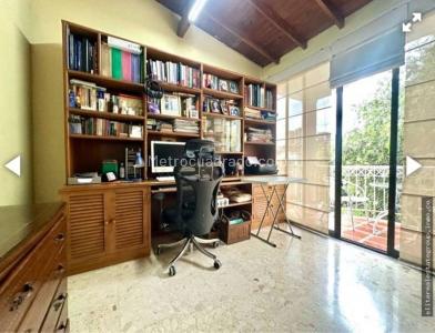 Casa de 4 alcobas en venta en El Poblado, Medellín, 220 m² · foto 13 de 20