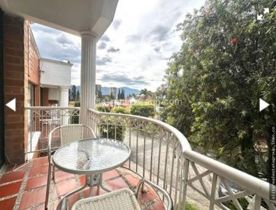 Casa de 4 alcobas en venta en El Poblado, Medellín, 220 m² · foto 14 de 20