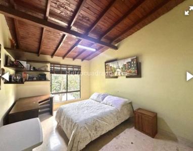Casa de 4 alcobas en venta en El Poblado, Medellín, 220 m² · foto 17 de 20