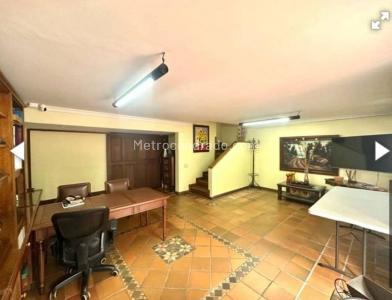 Casa de 4 alcobas en venta en El Poblado, Medellín, 220 m² · foto 20 de 20