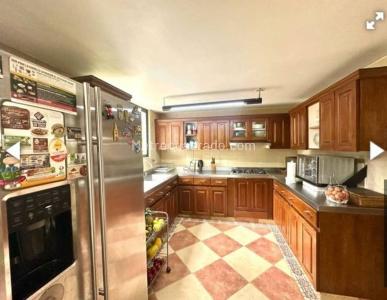 Casa de 4 alcobas en venta en El Poblado, Medellín, 220 m² · foto 8 de 20