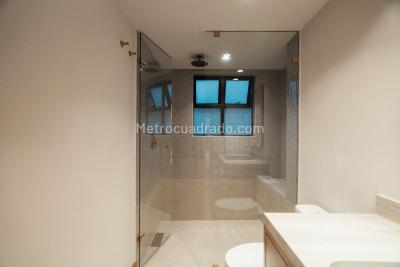 Apartamento en venta en Poblado, Medellín · foto 9 de 20