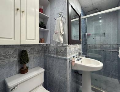 Casa de 1 alcoba en venta en El Poblado, Medellín, 220 m² · foto 11 de 13