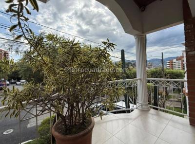 Casa de 1 alcoba en venta en El Poblado, Medellín, 220 m² · foto 12 de 13