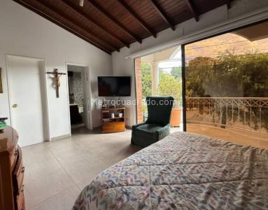 Casa de 1 alcoba en venta en El Poblado, Medellín, 220 m² · foto 6 de 13