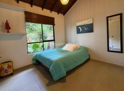 Casa de 1 alcoba en venta en El Poblado, Medellín, 220 m² · foto 8 de 13