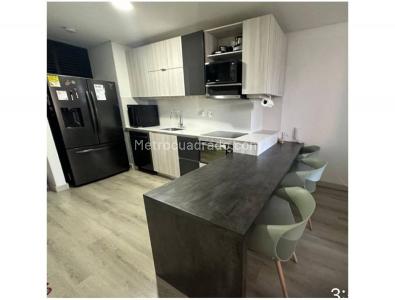Apartaestudio en venta en Altos Del Poblado, Medellín, 57 m² · foto 2 de 12
