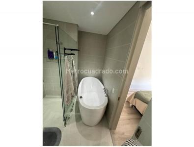 Apartaestudio en venta en Altos Del Poblado, Medellín, 57 m² · foto 7 de 12