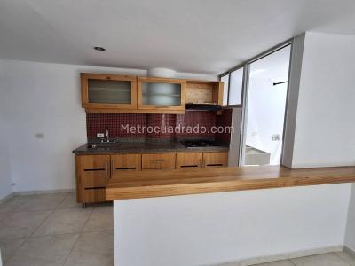 Apartamento de 3 alcobas en venta en San Antonio, Rionegro, 73 m² · foto 3 de 12