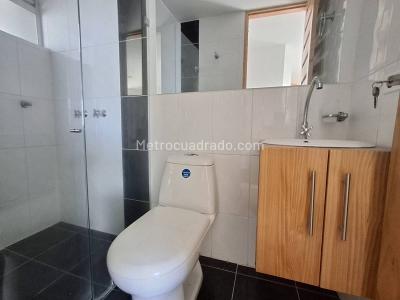 Apartamento de 3 alcobas en venta en San Antonio, Rionegro, 73 m² · foto 5 de 12