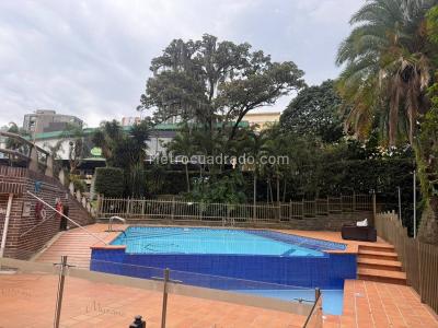 Apartamento de 3 alcobas en arriendo en Los Balsos, Medellín, 187 m² · foto 15 de 17