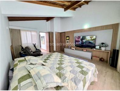 Casa de 3 alcobas en venta en Envigado, Envigado, 169 m² · foto 14 de 16